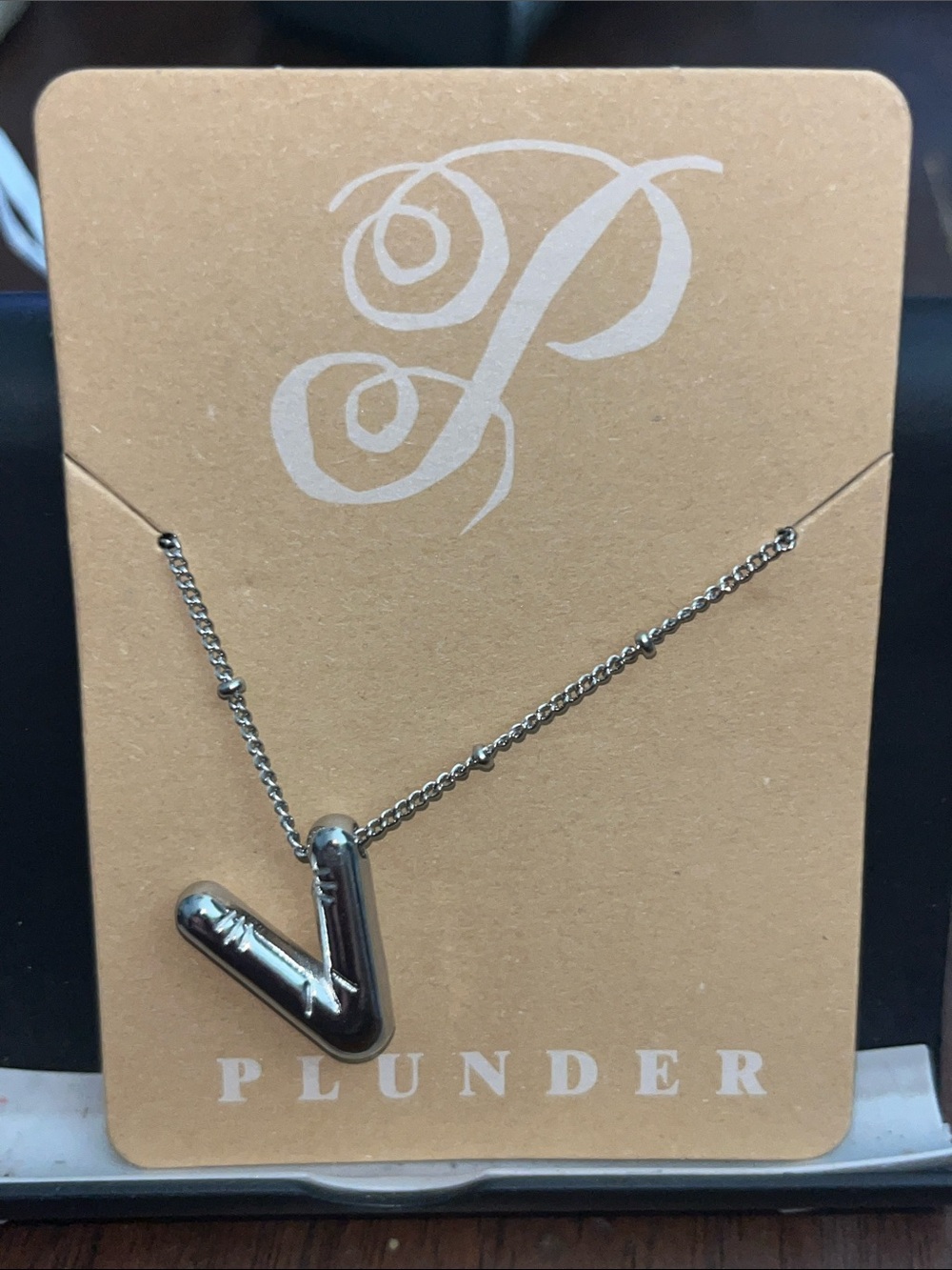 Plunder Shiny Silver V Pendant Necklace NWOT